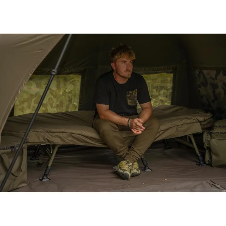 Bedchair Avid Carp Benchmark Ultra Systems