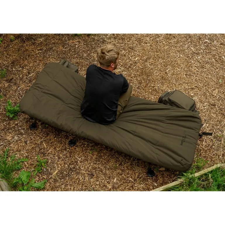 Bedchair Avid Carp Revolve System