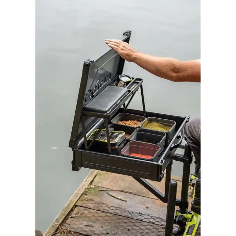 Casier Fox Matrix Pro Rigid Feeder Tray