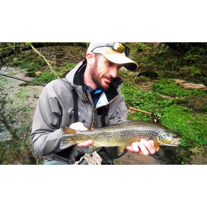 Pecheur.com Guide De Pêche Mer|Guide De Pêche^Guide Truite Toc-Nymphe Auvergne Julien Katzenfort