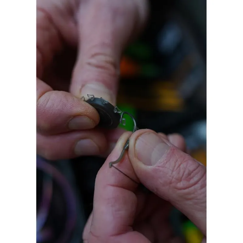 Pole Position Montages Carpe^Élastique Shot On The Hook Holder