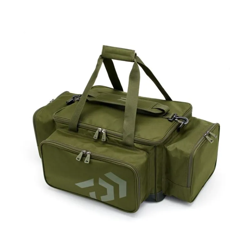 Daiwa Bagagerie Carpe^Sac Fourre Tout Black Widow Carryall 2022