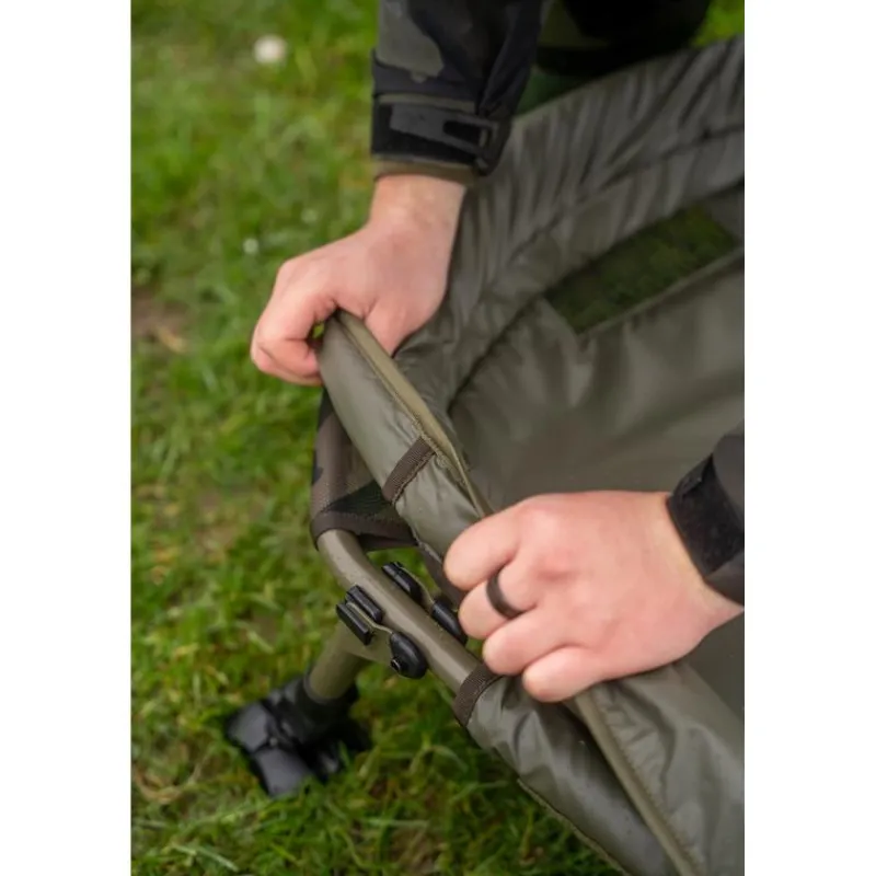 Avid Carp Réception - Pesée^Tapis De Reception Pro-Tect Safeguard Cradle